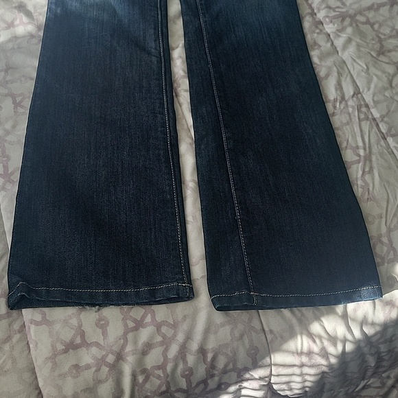 Jeans - Picture 4 of 5